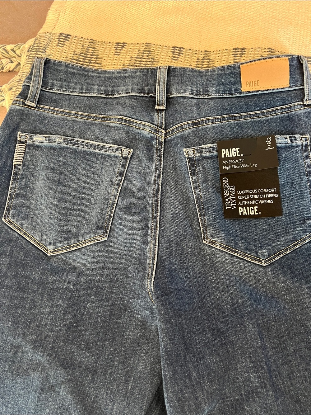 Paige Anessa 31” jeans - Picture 2 of 6